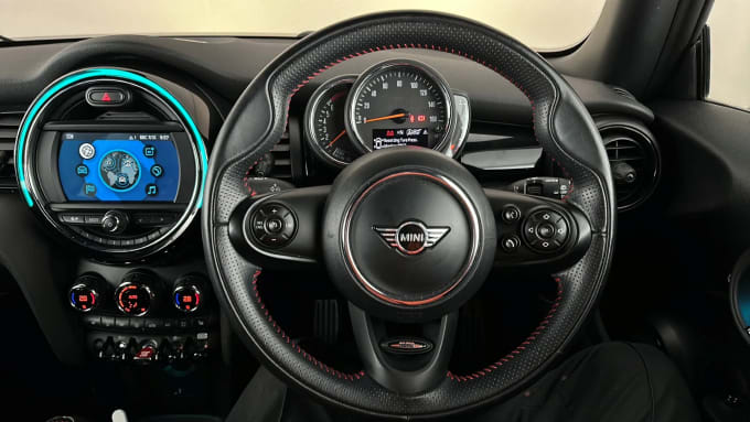 2019 Mini Hatch