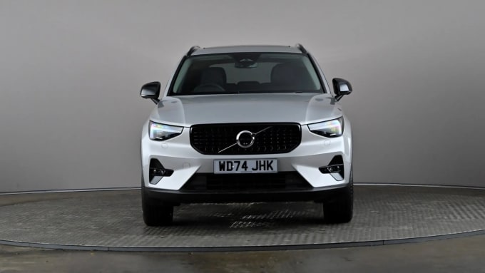 2024 Volvo Xc40