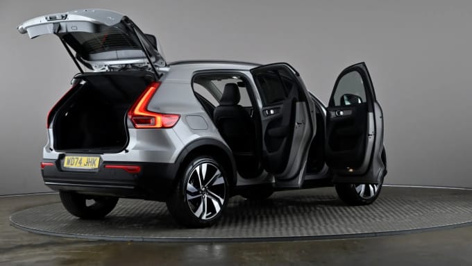 2024 Volvo Xc40