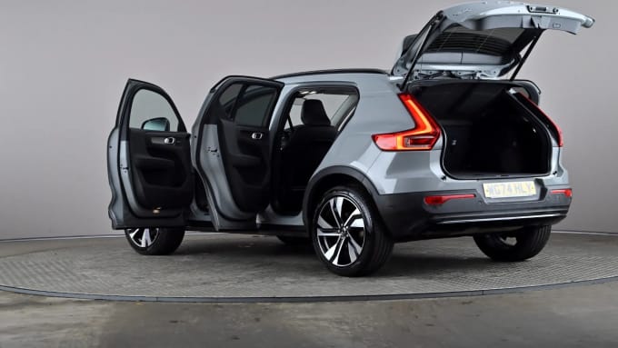 2024 Volvo Xc40