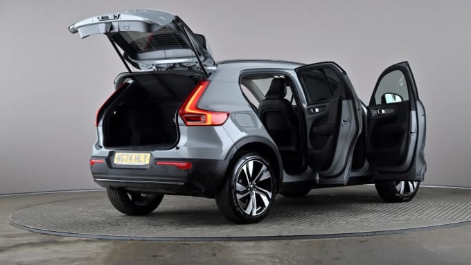 2024 Volvo Xc40