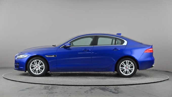 2019 Jaguar Xe