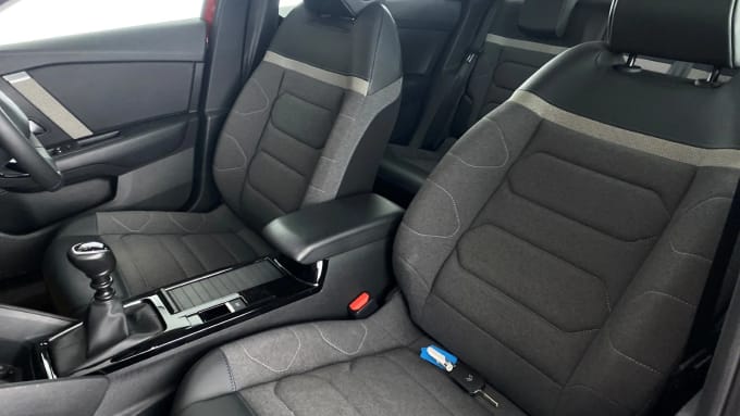 2023 Citroen C4