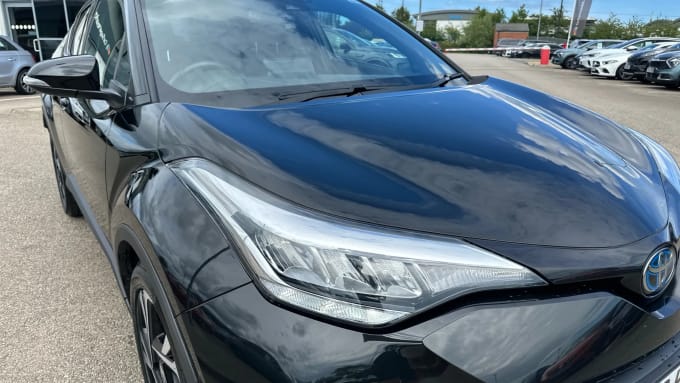 2022 Toyota C-hr