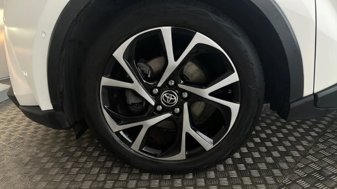 2021 Toyota C-hr