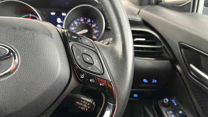 2022 Toyota C-hr