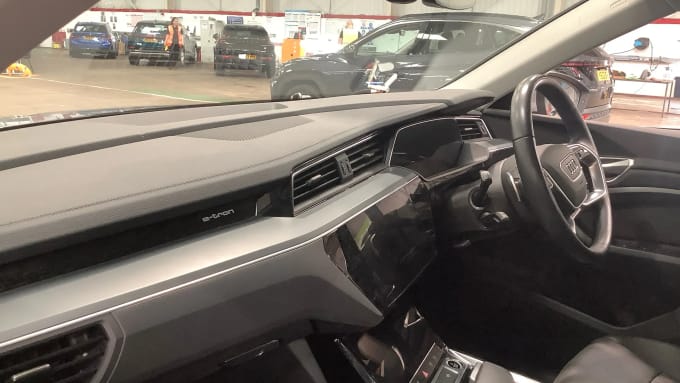 2022 Audi E-tron