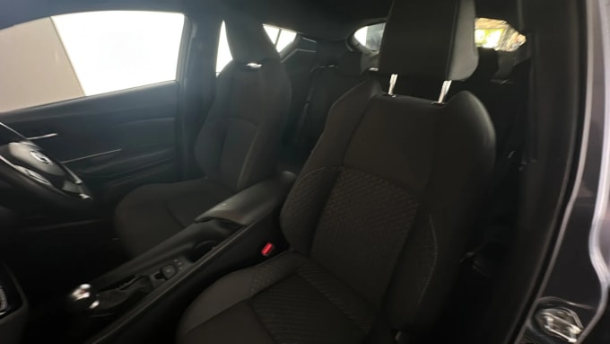 2021 Toyota C-hr