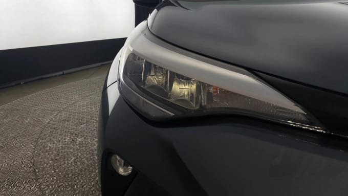 2021 Toyota C-hr