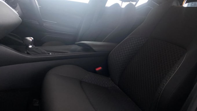 2023 Toyota C-hr