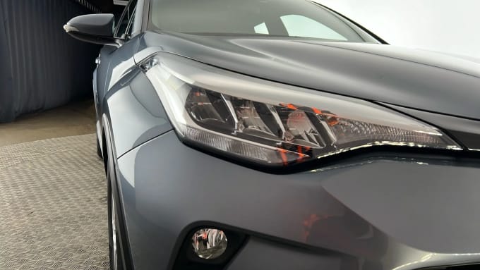 2022 Toyota C-hr
