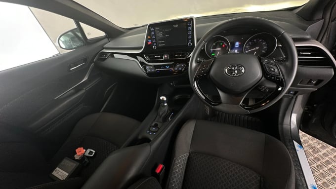 2021 Toyota C-hr