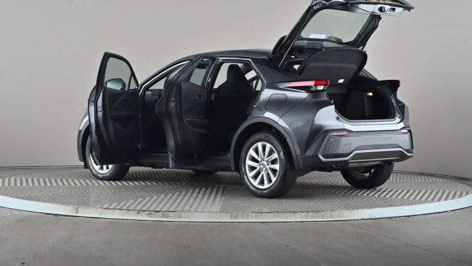 2024 Toyota C-hr