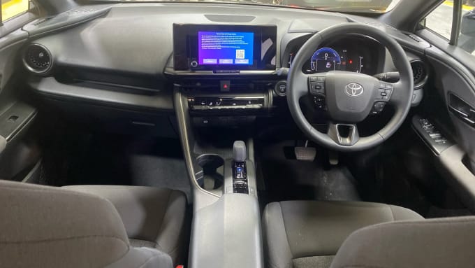 2024 Toyota C-hr