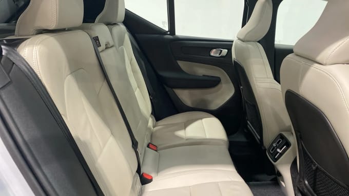 2021 Volvo Xc40