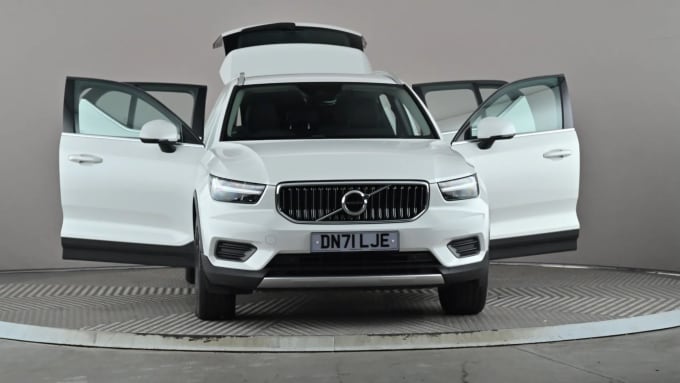 2022 Volvo Xc40