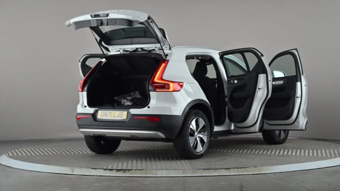 2022 Volvo Xc40