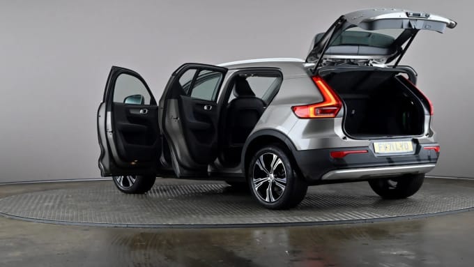 2021 Volvo Xc40