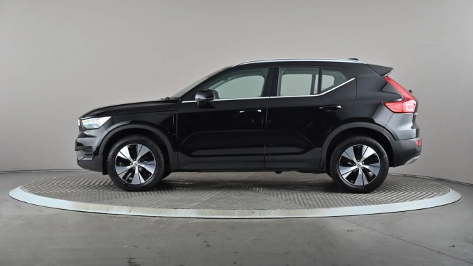 2022 Volvo Xc40