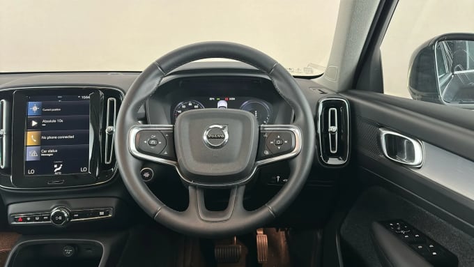2022 Volvo Xc40