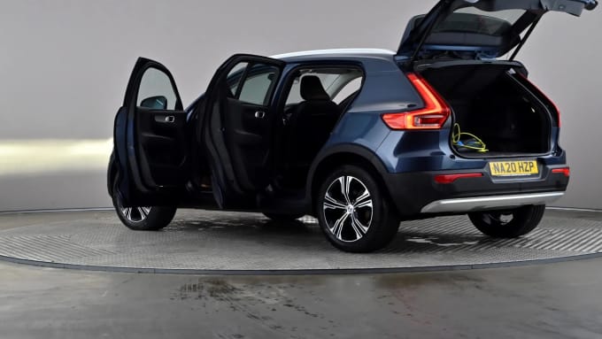 2020 Volvo Xc40