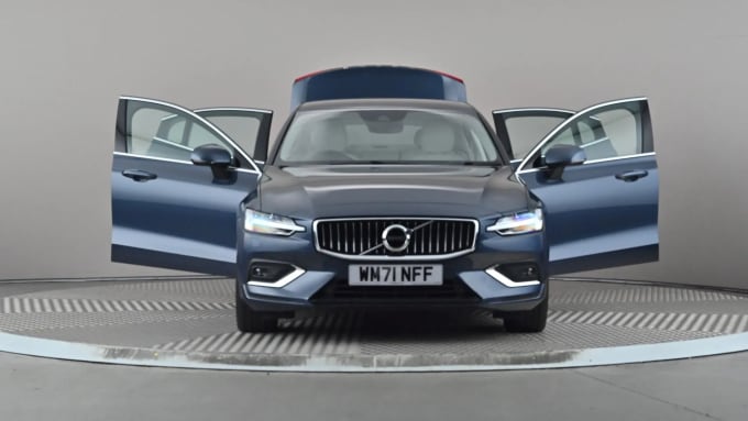 2022 Volvo S60