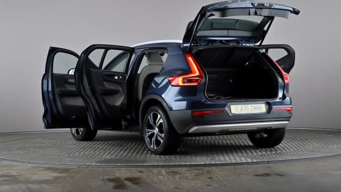 2021 Volvo Xc40