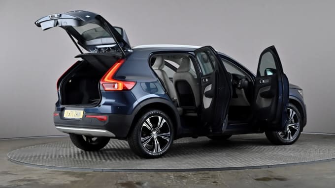 2021 Volvo Xc40