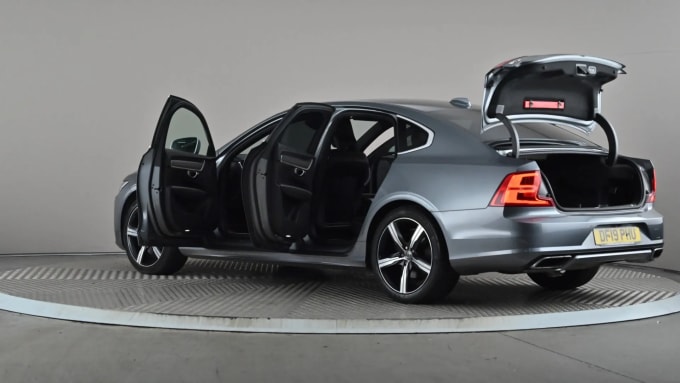 2019 Volvo S90