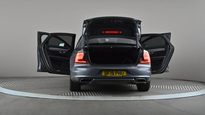 2019 Volvo S90