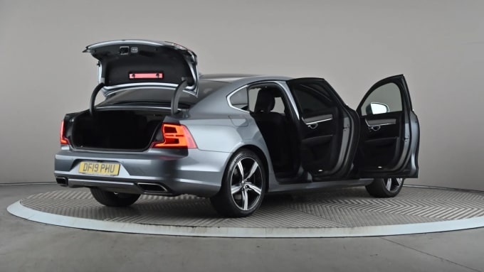 2019 Volvo S90