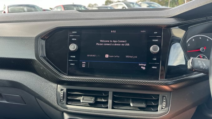 2019 Volkswagen T-cross