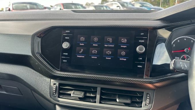 2019 Volkswagen T-cross
