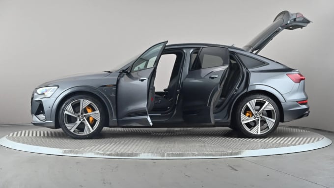 2021 Audi E-tron