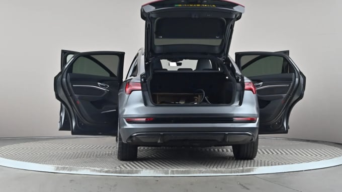 2021 Audi E-tron