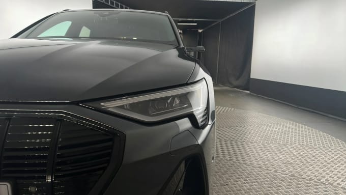 2021 Audi E-tron