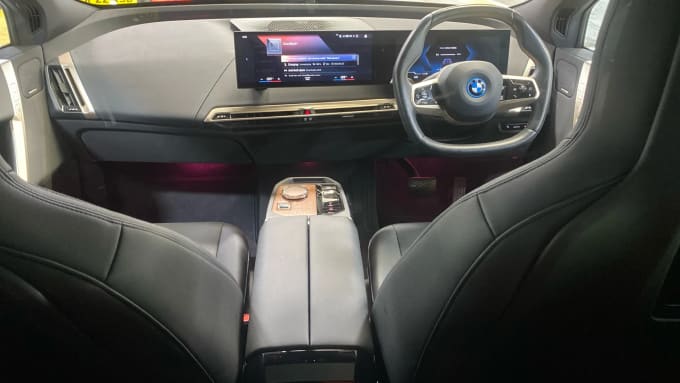 2022 BMW Ix
