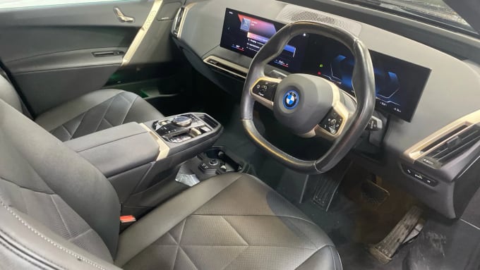 2022 BMW Ix