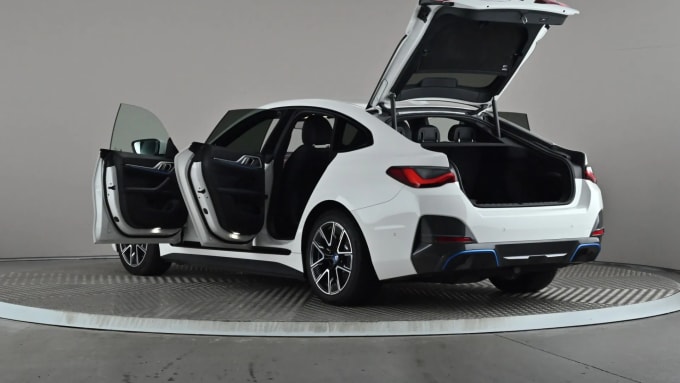 2022 BMW I4