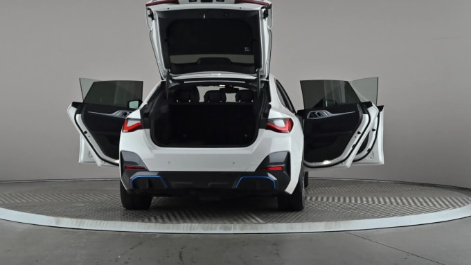 2022 BMW I4