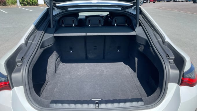 2024 BMW I4