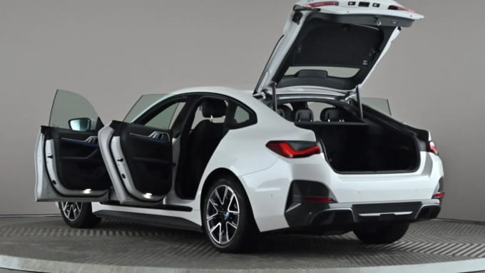 2022 BMW I4