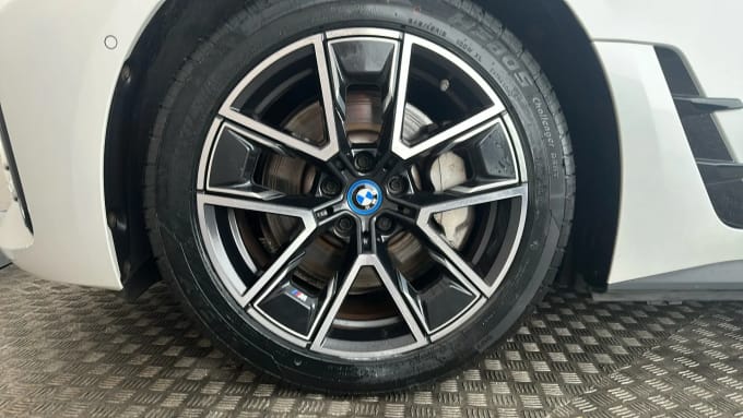 2022 BMW I4