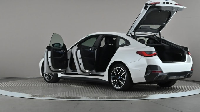 2022 BMW I4