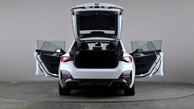 2022 BMW I4