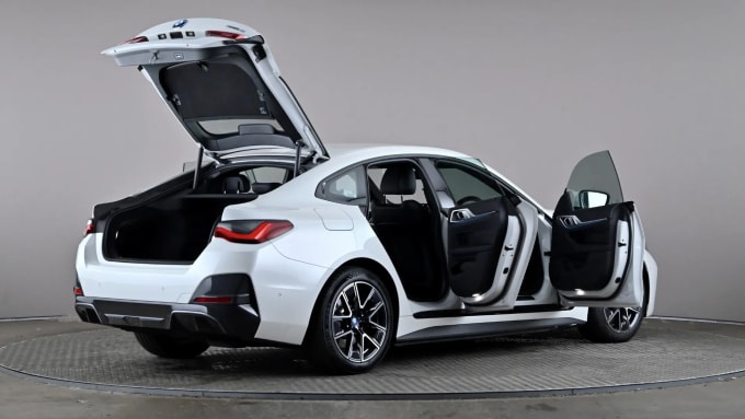 2022 BMW I4