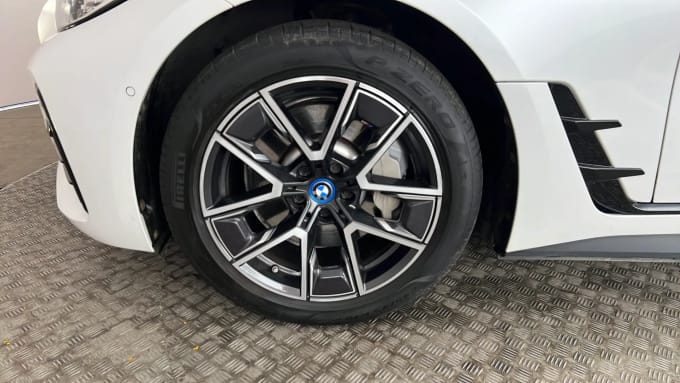 2022 BMW I4