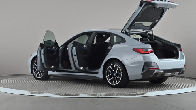 2022 BMW I4