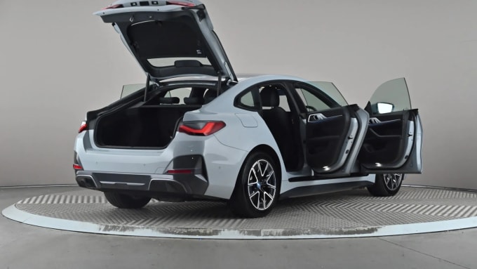 2022 BMW I4
