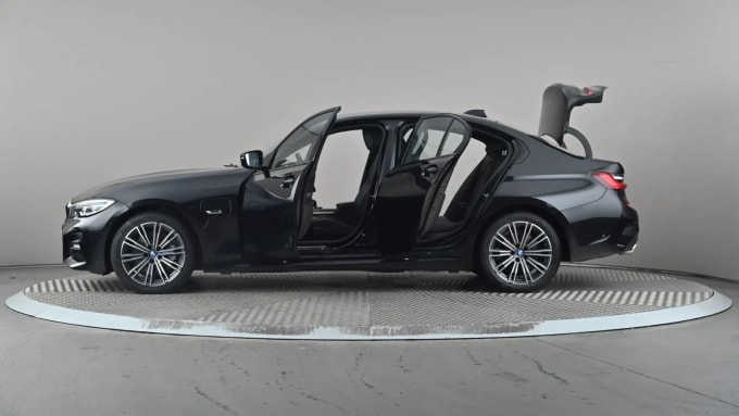 2022 BMW 3 Series